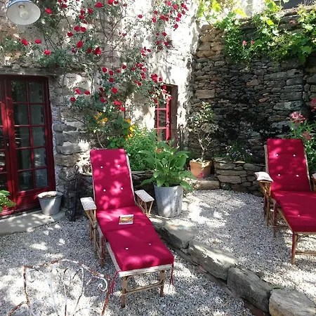 La Maison De Justine Couette-café