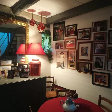 La Maison De Justine Oda ve Kahvaltı *